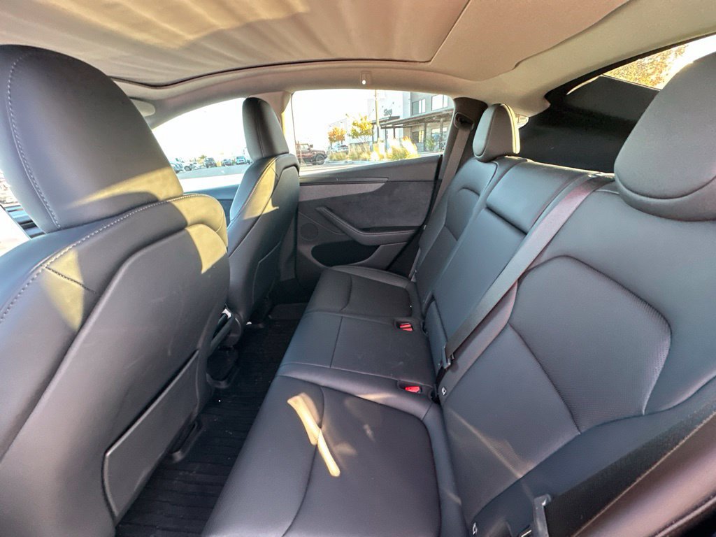 Used 2026 Tesla Model Y Long Range AWD/4WD image 12