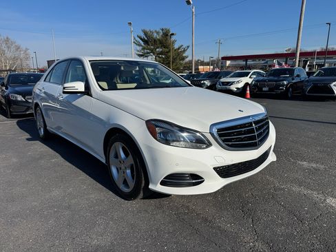 Used 2015 Mercedes-Benz E 350 Sedan image 3