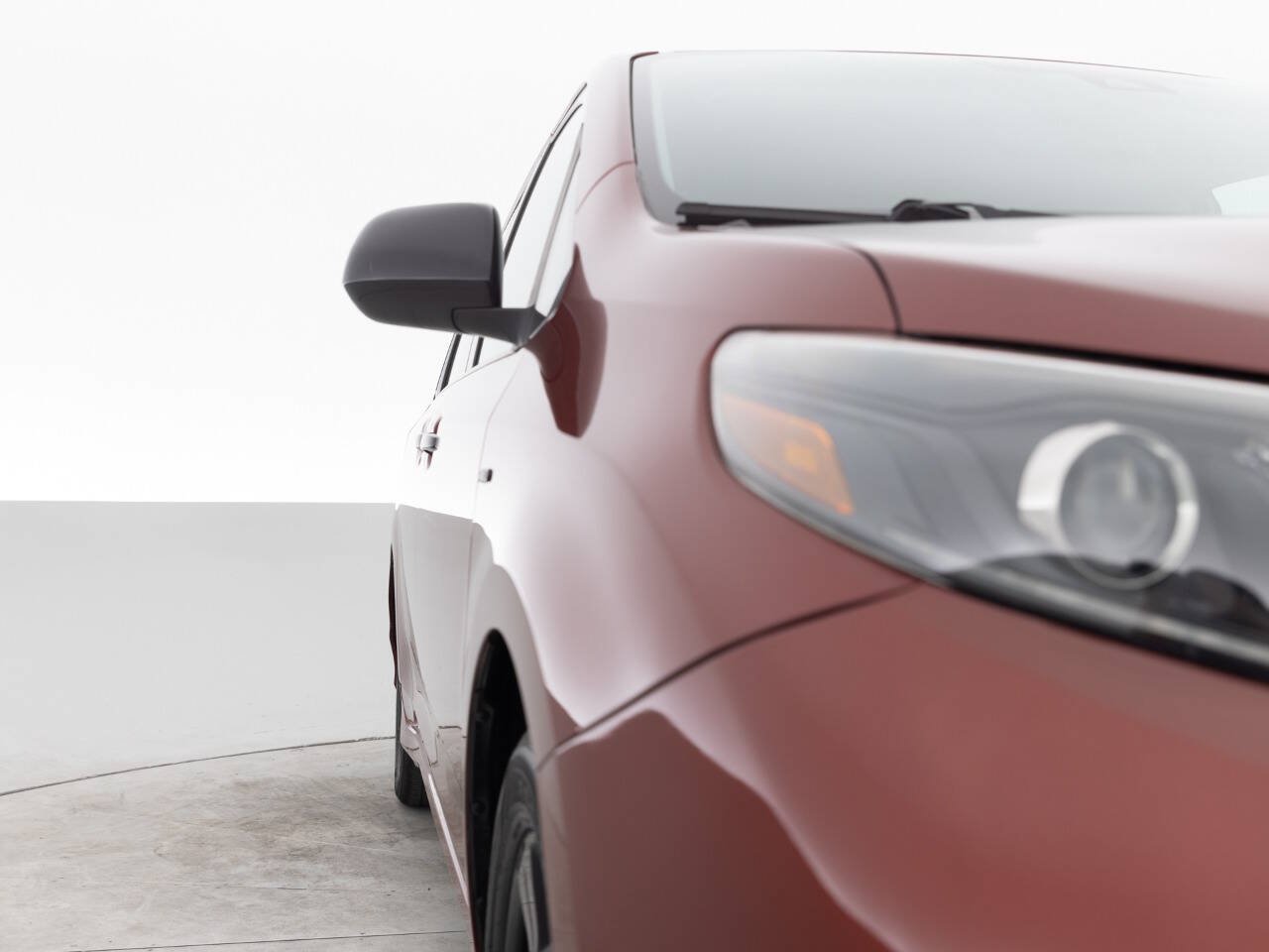 Used 2020 Toyota Sienna SE w/ Nightshade Edition AWD/4WD image 11
