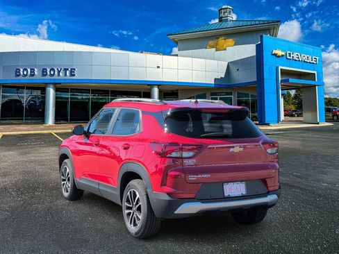 New 2026 Chevrolet TrailBlazer LT w/ Convenience Package image 3