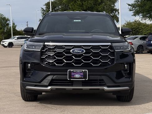 New 2026 Ford Explorer Platinum image 6