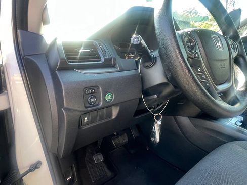 Used 2018 Honda Pilot EX image 15