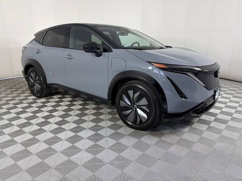 Used 2025 Nissan Ariya AWD image 1