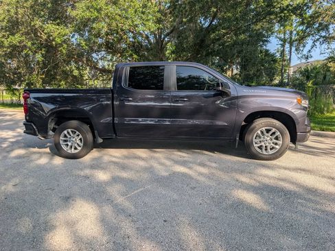 Used 2024 Chevrolet Silverado 1500 RST w/ Convenience Package II RWD image 10
