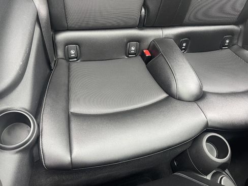 Used 2015 MINI Cooper 2-Door Hardtop image 20