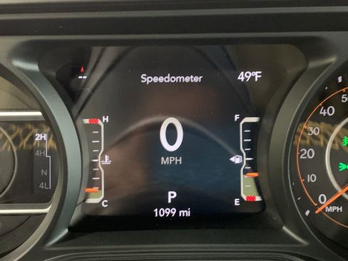 Used 2024 Jeep Gladiator Sport image 28