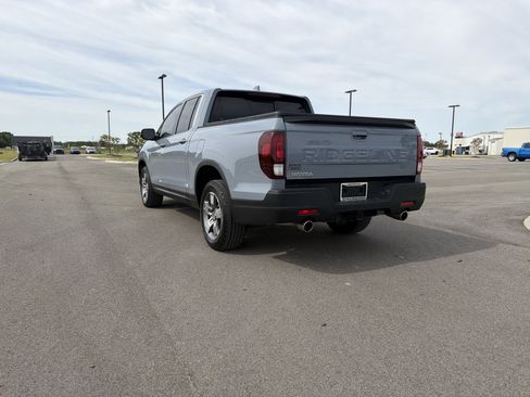 Certified 2024 Honda Ridgeline RTL image 3