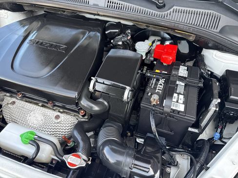 Used 2012 Suzuki SX4 Premium image 12