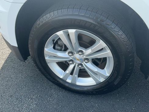 Used 2017 Chevrolet Equinox LS image 13