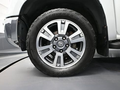 Used 2021 Toyota Tundra 1794 Edition AWD/4WD image 15