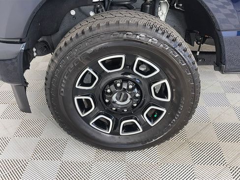 Certified 2025 Ford F350 Platinum AWD/4WD image 8