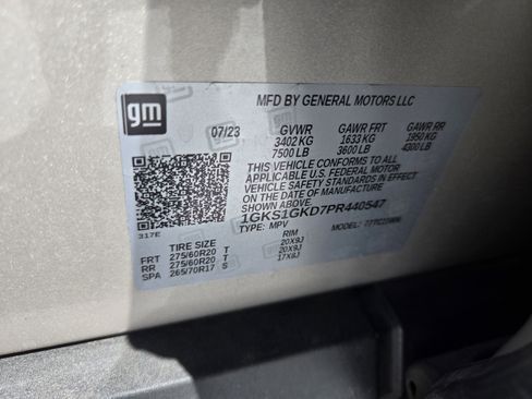 Used 2023 GMC Yukon XL SLT w/ SLT Luxury Package RWD image 29