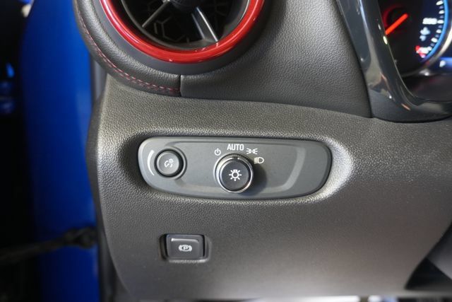 Used 2019 Chevrolet Blazer RS AWD/4WD image 18