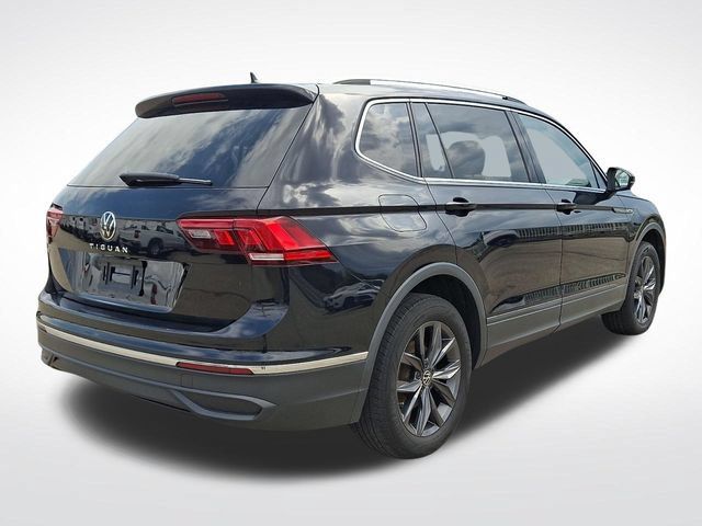 Used 2023 Volkswagen Tiguan SE FWD image 6