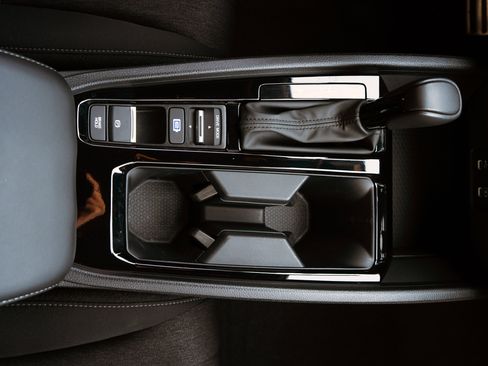 Used 2024 Honda Accord Sport image 27