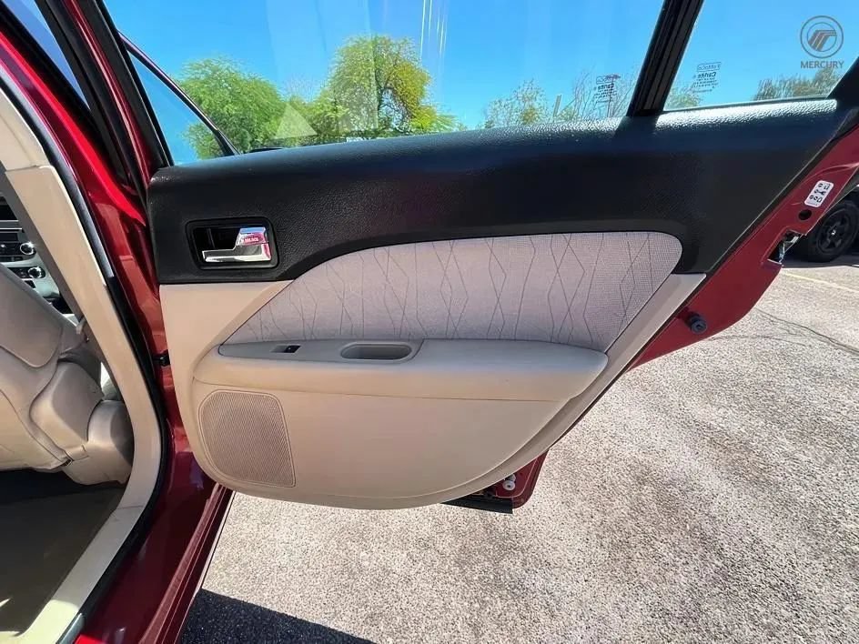 Used 2010 Mercury Milan FWD image 14