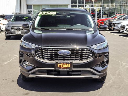 Used 2025 Ford Escape SE FWD image 18