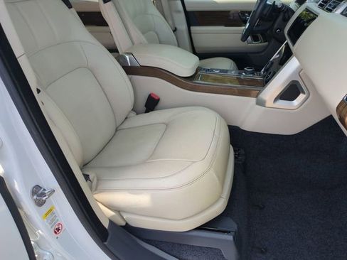 Used 2018 Land Rover Range Rover HSE AWD/4WD image 18