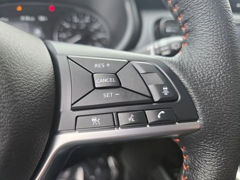 Used 2024 Nissan Kicks SR w/ SR Premium Package FWD image 22