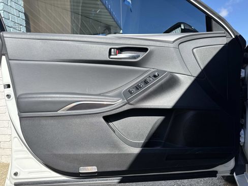 Used 2021 Toyota Avalon XSE w/ Carpet Mat Package (TMS) image 18