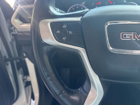 Used 2017 GMC Acadia SLT image 21