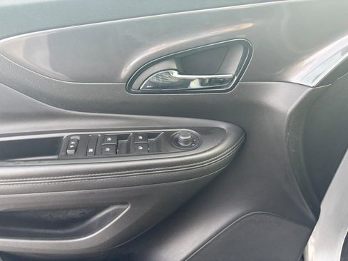 Used 2022 Buick Encore Preferred w/ Safety Package image 12