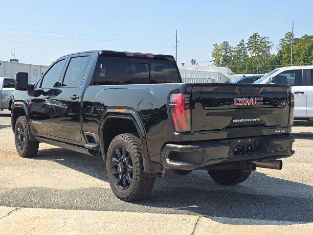 Used 2024 GMC Sierra 2500 AT4 w/ AT4 Premium Plus Package AWD/4WD image 3