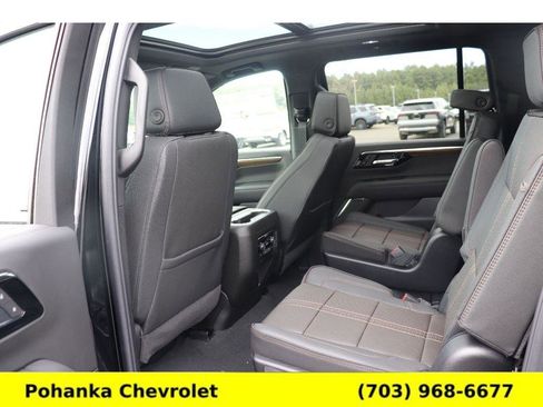 New 2026 Chevrolet Suburban High Country AWD/4WD image 24