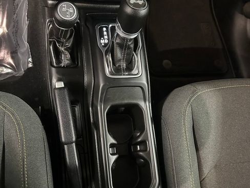 Used 2025 Jeep Wrangler Unlimited Sahara w/ Safety Group AWD/4WD image 15