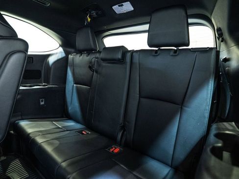 Used 2023 Toyota Highlander XSE image 35