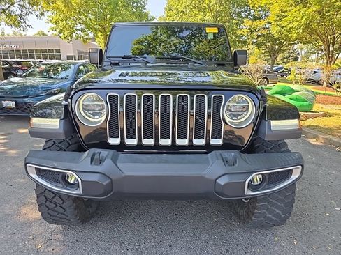 Used 2018 Jeep Wrangler Unlimited Sahara AWD/4WD image 3