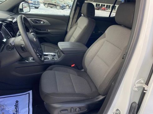 Certified 2023 Chevrolet Traverse LT w/ LPO, Floor Liner Package image 15