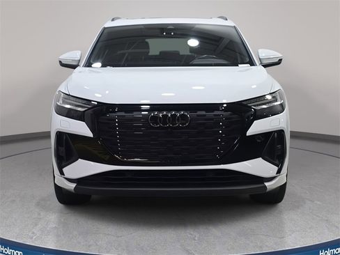 Certified 2023 Audi Q4 e-tron Prestige w/ Black Optic Package image 3