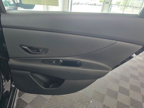 New 2026 Hyundai Elantra SEL FWD image 34