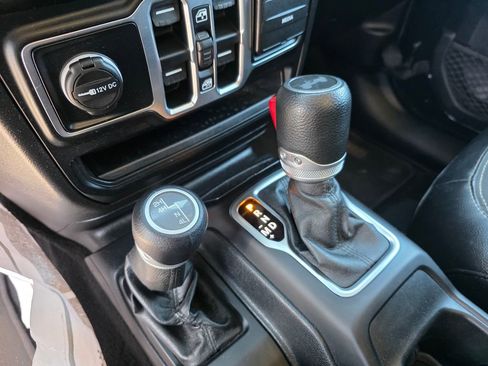 Used 2020 Jeep Wrangler Unlimited Sport AWD/4WD image 12