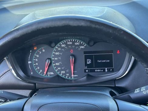 Used 2021 Chevrolet Trax LT w/ Driver Confidence Package FWD image 25