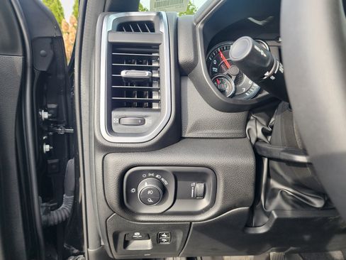 Used 2025 RAM 1500 Big Horn image 28
