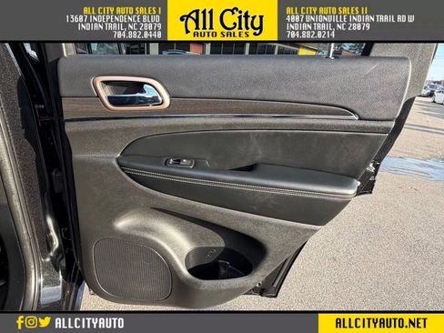 Used 2016 Jeep Grand Cherokee Limited image 25