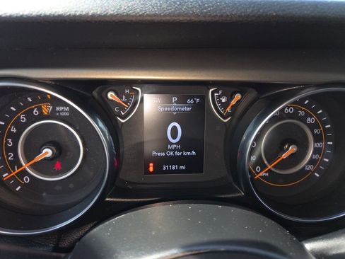 Used 2019 Jeep Wrangler Unlimited Sport S image 16