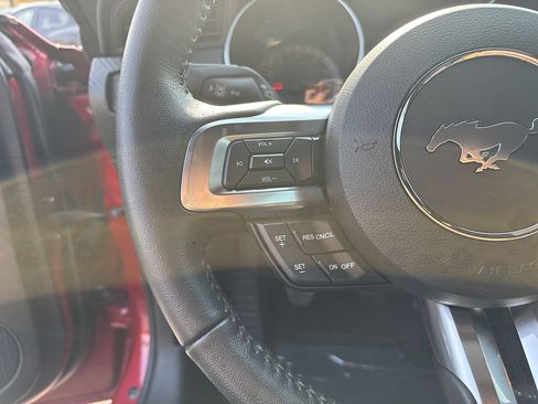 Certified 2022 Ford Mustang Coupe RWD image 21