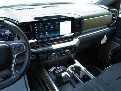 New 2026 Chevrolet Silverado 1500 High Country AWD/4WD image 17