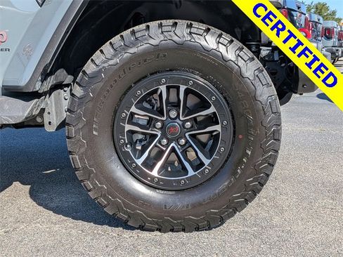 Used 2025 Jeep Wrangler Unlimited Rubicon image 10