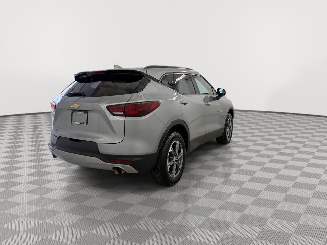 Certified 2025 Chevrolet Blazer LT w/ Convenience Package FWD image 11
