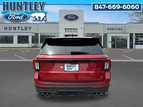 Used 2025 Ford Explorer ST AWD/4WD image 5