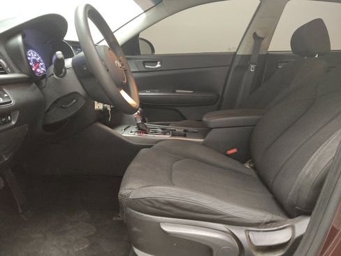 Used 2020 Kia Optima LX image 17