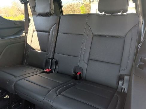 Certified 2025 GMC Yukon Denali image 17