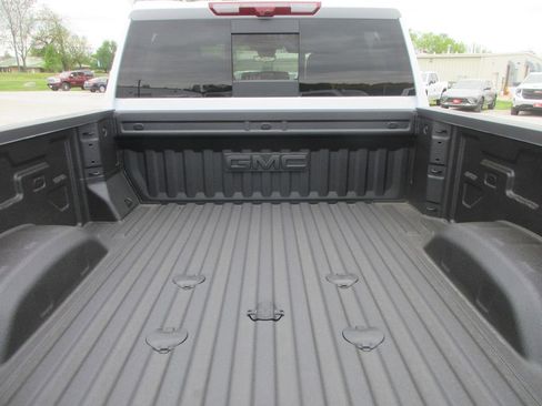 New 2026 GMC Sierra 2500 Denali w/ Denali Reserve Package image 6