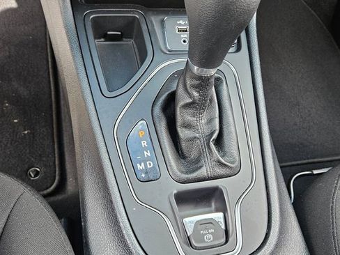 Used 2020 Jeep Cherokee Latitude image 19