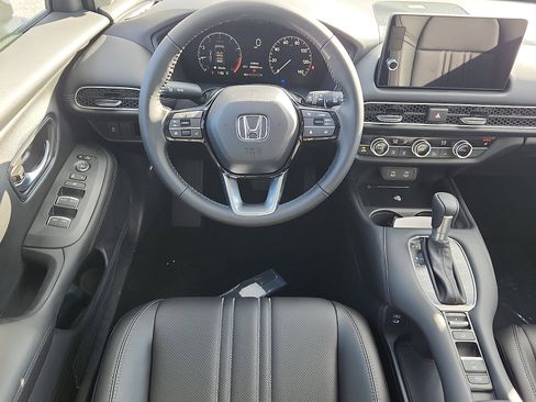 New 2026 Honda HR-V EX-L image 7