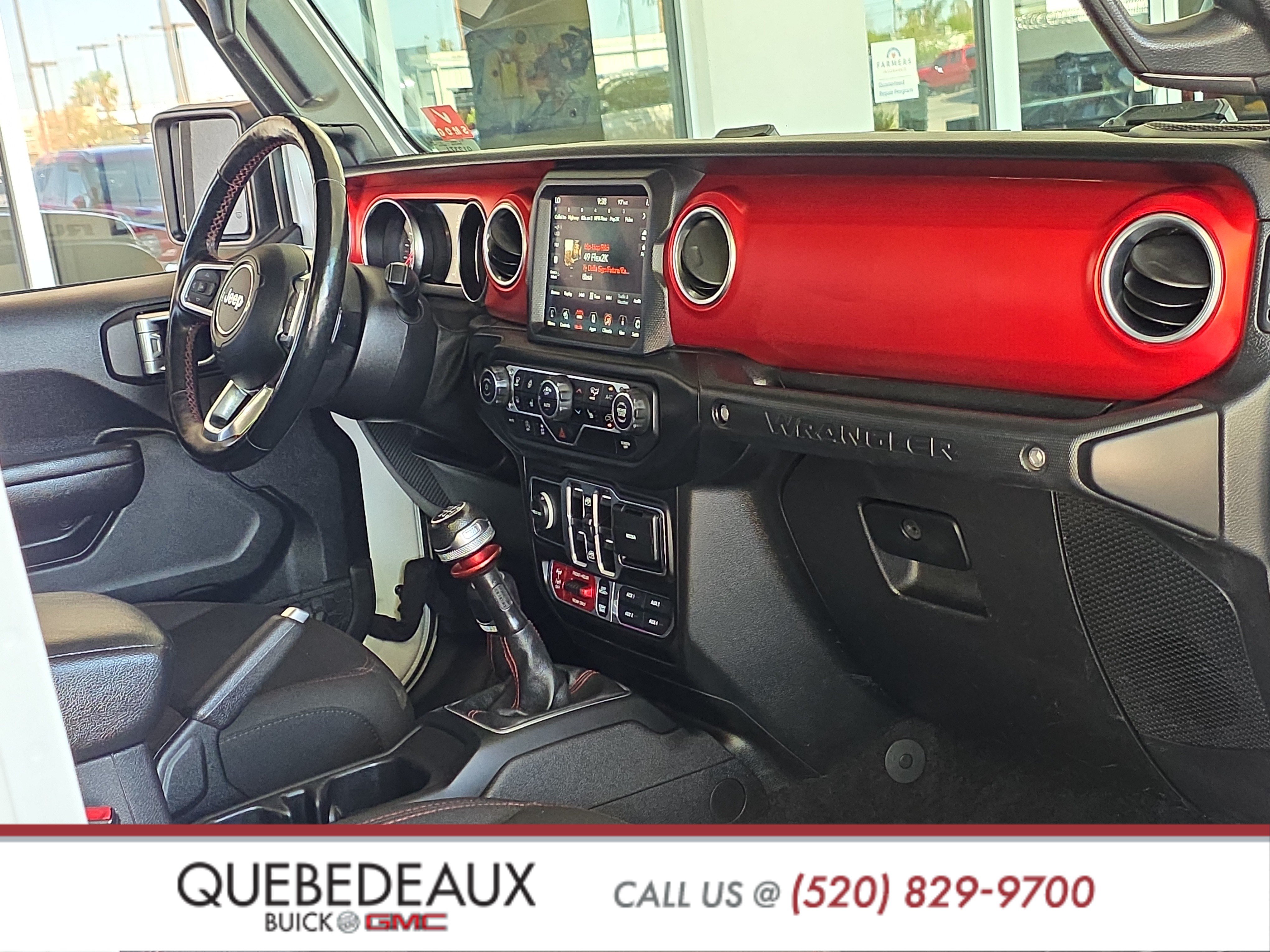 Used 2021 Jeep Wrangler Unlimited Rubicon w/ Dual Top Group AWD/4WD image 32
